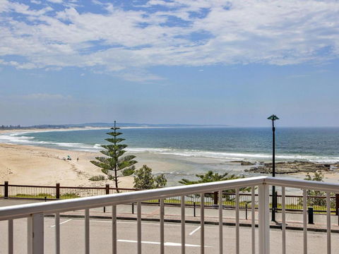Dolphin Court 4 - Tourism TAS 4