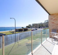 1 Little Hut 20 Kurrawa Close Spectacular Water Views NBN  Air Conditioned - Tourism TAS
