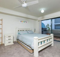 3 Peninsula Waters 2 4 Soldiers Point Rd Beautiful Air Conditioned Unit with Pool Lift  WIFI