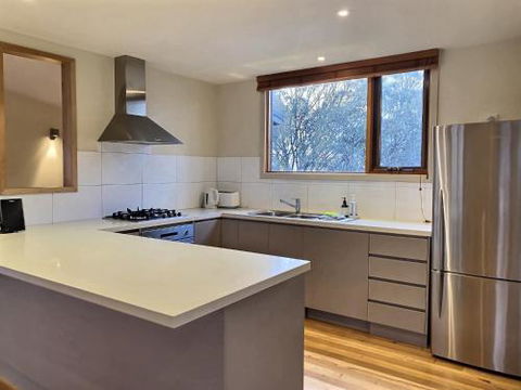 Alpine Walkabout Alpine Getaways - Hobart Tourism 4