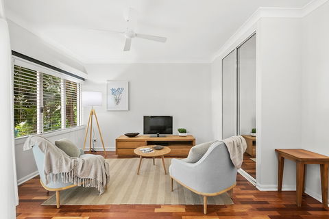 Belle Escapes - Absolute Beachfront Alamanda Resort 14 - Hobart Tourism 6