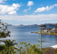Iluka 46 Soldiers Point Rd Stunning Air Conditioned house with WIFI  Water Views - Tourism TAS