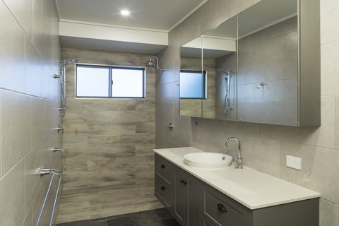 Beachside Bliss In Clifton Beach - Hobart Tourism 1