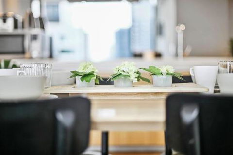 A Stylish 2BR CBD Apt With Beautiful City Views - Tourism TAS 3