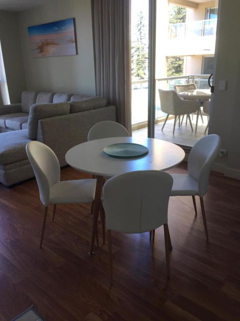 Beachside Luxury 2 Bedroom Getaway - Hobart Tourism 2