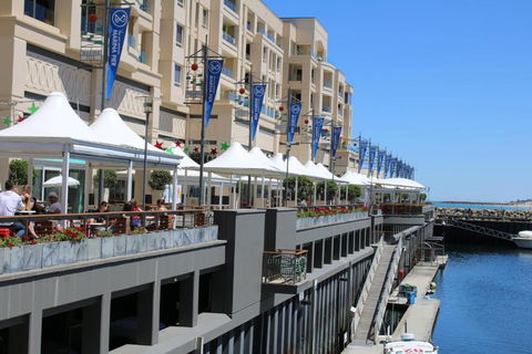 Beachside Luxury 2 Bedroom Getaway - Hobart Tourism 4