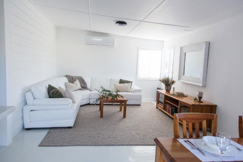 The Rested Guest 3 Bedroom Cottage West Wyalong - Tourism TAS 3