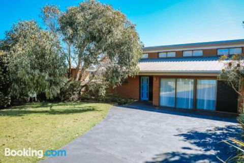 Banksia Beach House - Tourism TAS 6