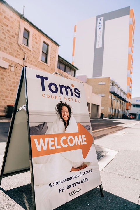Tom's Court Hotel - Tourism TAS 2