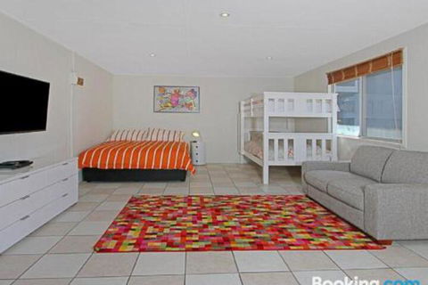 Seaside Escape At Jones Beach Swimming Pool - Tourism TAS 5