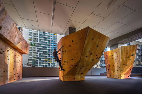 A Stylish & Cozy Studio Next To Southern Cross - Tourism TAS 5