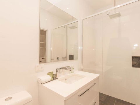 26 Twynam Street - Hobart Tourism 4