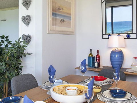 At The Beach Kiama Surf Beach At Your Doorstep - Tourism TAS 3