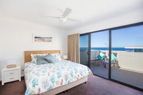 Beachfront Apartment 10 - Hobart Tourism 6