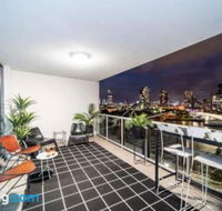 3br Stylish Apt CBD River  City Views SpaSaunaPoolWIFINetflix - Tourism TAS