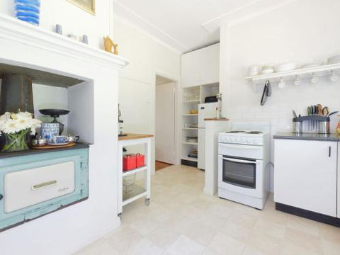 Redwood Cottage Burradoo Getaway Southern Highlands 4pm Check Out Sunday - Tourism TAS 4