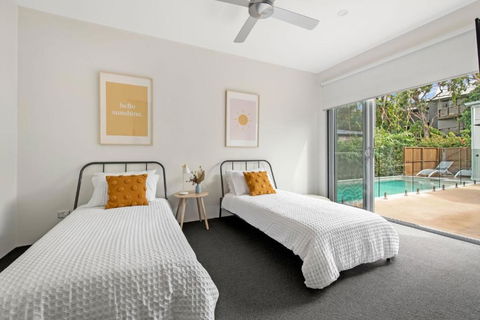 Sundays Beach House - Hobart Tourism 2