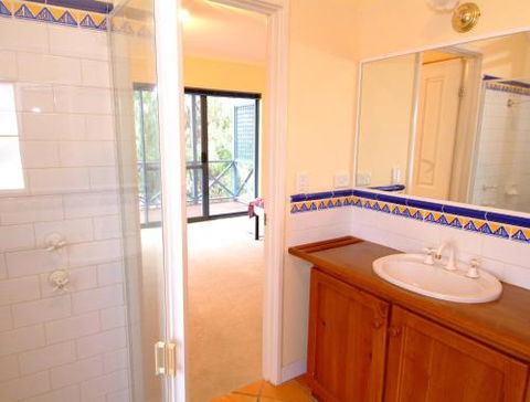 Beach Casa - Hobart Tourism 3