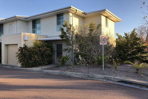 Pacific Blue 505-265 Sandy Point Road - Tourism TAS 1