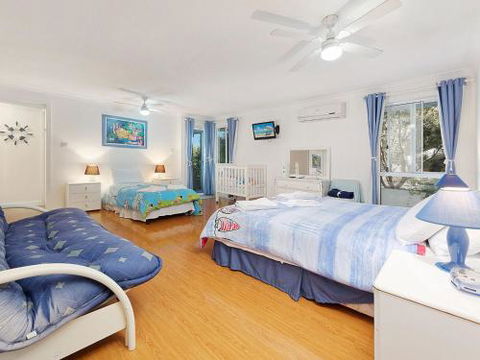 NANNY & POPPYS BEACH HOUSE Gerroa 4pm Check Out Sundays - Tourism TAS 6