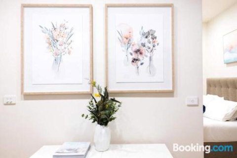 Flinders Lane Melbourne Apartment By Ready Set Host - Tourism TAS 5