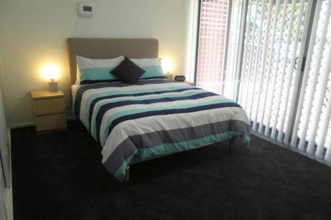 Almonta Apartments On The Water Front - Tourism TAS 3
