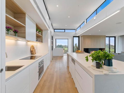 Fairway Views - Tourism TAS 5