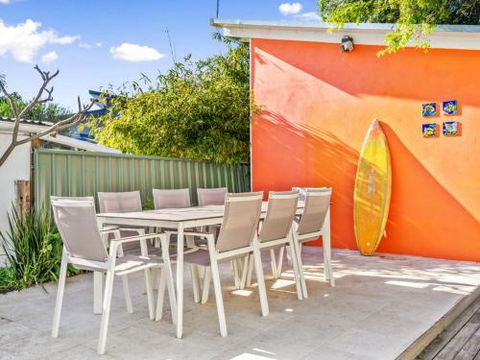 THE OASIS Werri Beach 4pm Check Out Sundays - Tourism TAS 6