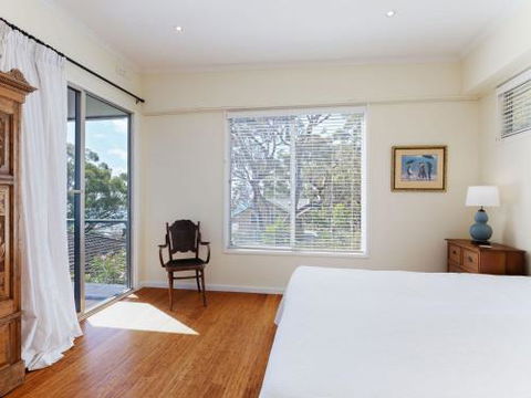 Views Of Shoal Bay 75 Ronald Ave Views & Air Con - Tourism TAS 4