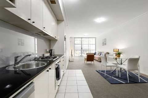 A Modern & Cozy Studio Next To Darling Harbour - Hobart Tourism 3