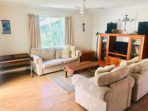 1 Tecoma Avenue Sandy Point - Tourism TAS 6