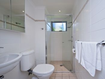 Shoal Bay Beachclub Level G Bayside 07 - Tourism TAS 5