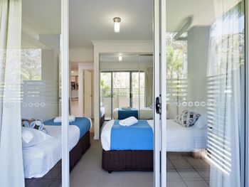 Shoal Bay Beachclub Level G Bayside 07 - Tourism TAS 6