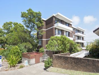 Bellevue Unit 7 / 4 Donald Street - Hobart Tourism 0