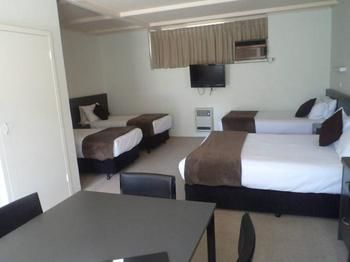Oriana Motor Inn - Tourism TAS 5