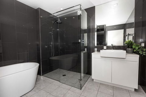 Trendy Self Contained City Apartment - Hobart Tourism 5