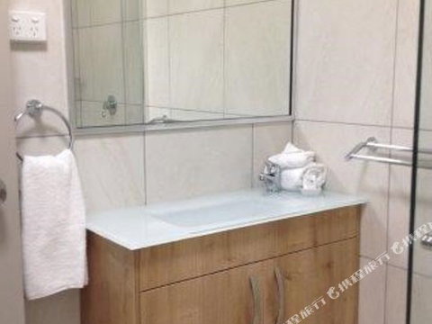 BEST WESTERN CASTLE LODGE MOTEL - Hobart Tourism 3