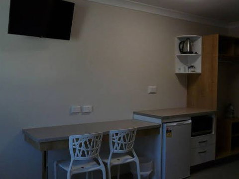 BEST WESTERN CASTLE LODGE MOTEL - Hobart Tourism 1