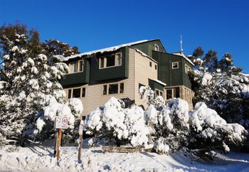 Mountain Vista 4 - Hobart Tourism 0