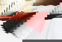 Byrons Brae A Place Youll Never Want To Leave - Hobart Tourism 0