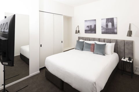 R Hotel Geelong - Tourism TAS 6