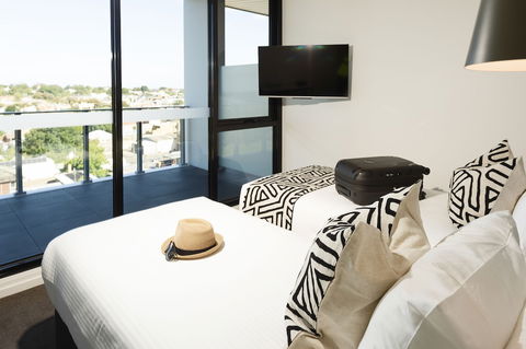 R Hotel Geelong - Tourism TAS 2