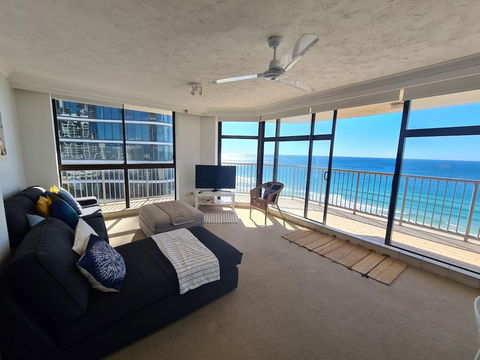 Absolute Beachfront With Views 2BR Apt - Tourism TAS 4