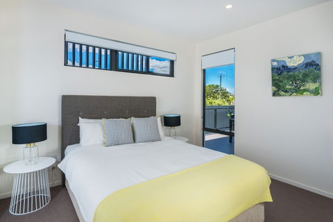 Round About Bulimba - Hobart Tourism 0