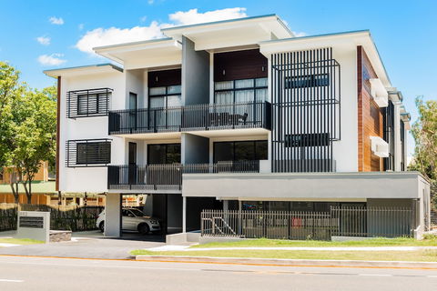 Round About Bulimba - Hobart Tourism 6