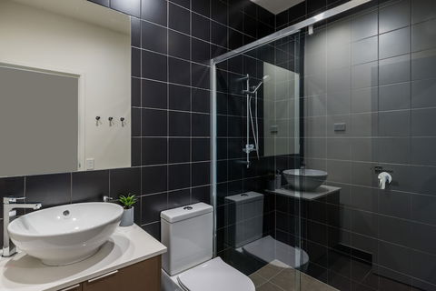 Round About Bulimba - Hobart Tourism 1