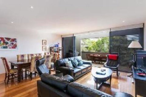Anglesea Surf Beach Apartments - Tourism TAS 3