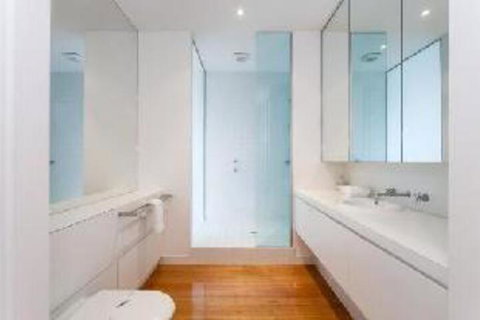 Anglesea Surf Beach Apartments - Tourism TAS 1