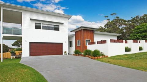 THE WHITE HOUSE - Tourism TAS 0