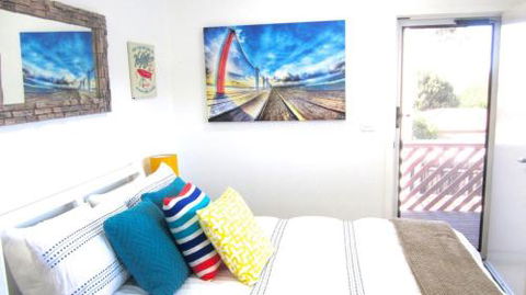 THE WHITE HOUSE - Tourism TAS 1